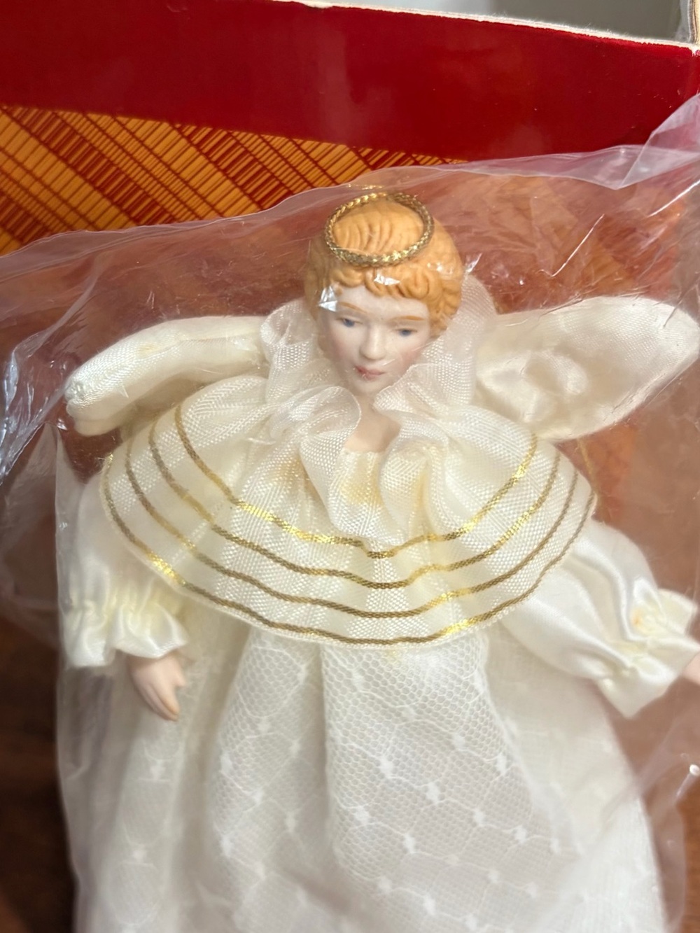 Vintage Avon Ivory and Gold Angel Christmas ornament
